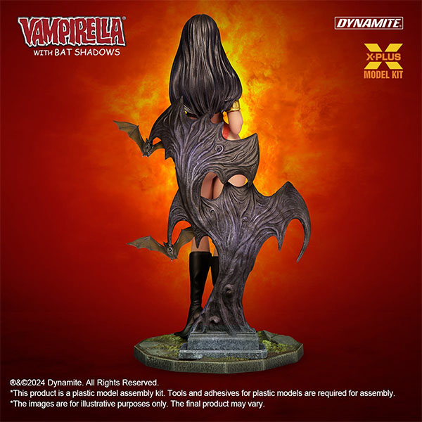 X-Plus Dynamite Vampirella with Bat Shadows 1/8 Scale Plastic Model Kit